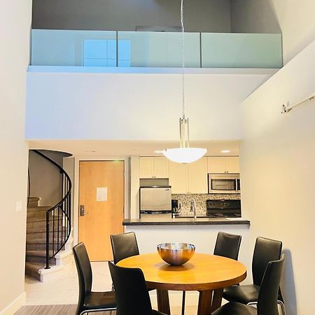 Tyndalstone Lodge 3 Bedroom In The Heart Of Village North Whistler Bagian luar foto
