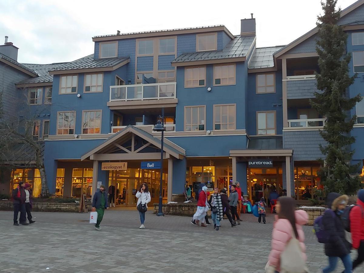 Tyndalstone Lodge 3 Bedroom In The Heart Of Village North Whistler Bagian luar foto